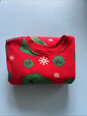 Kids Christmas Minecraft Red Graphic Crewneck Sweatshirt with Green Gamer Motif